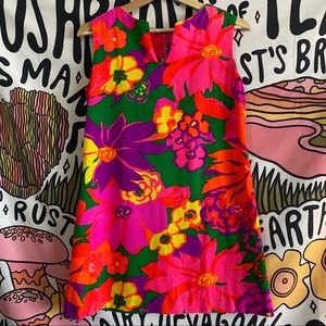 Gorgeous bright 60s mini Hawaiian dress